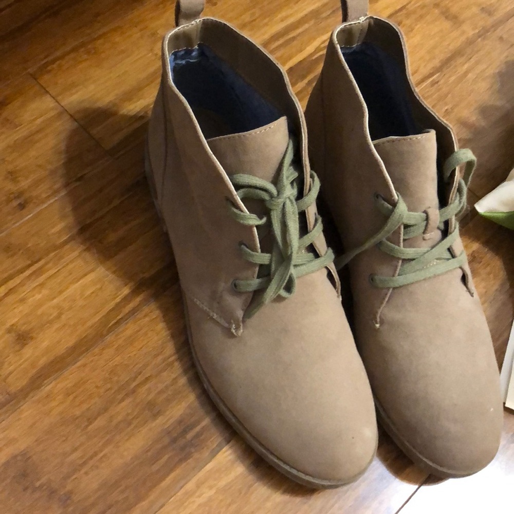 Indigo rd. Shoes size 9